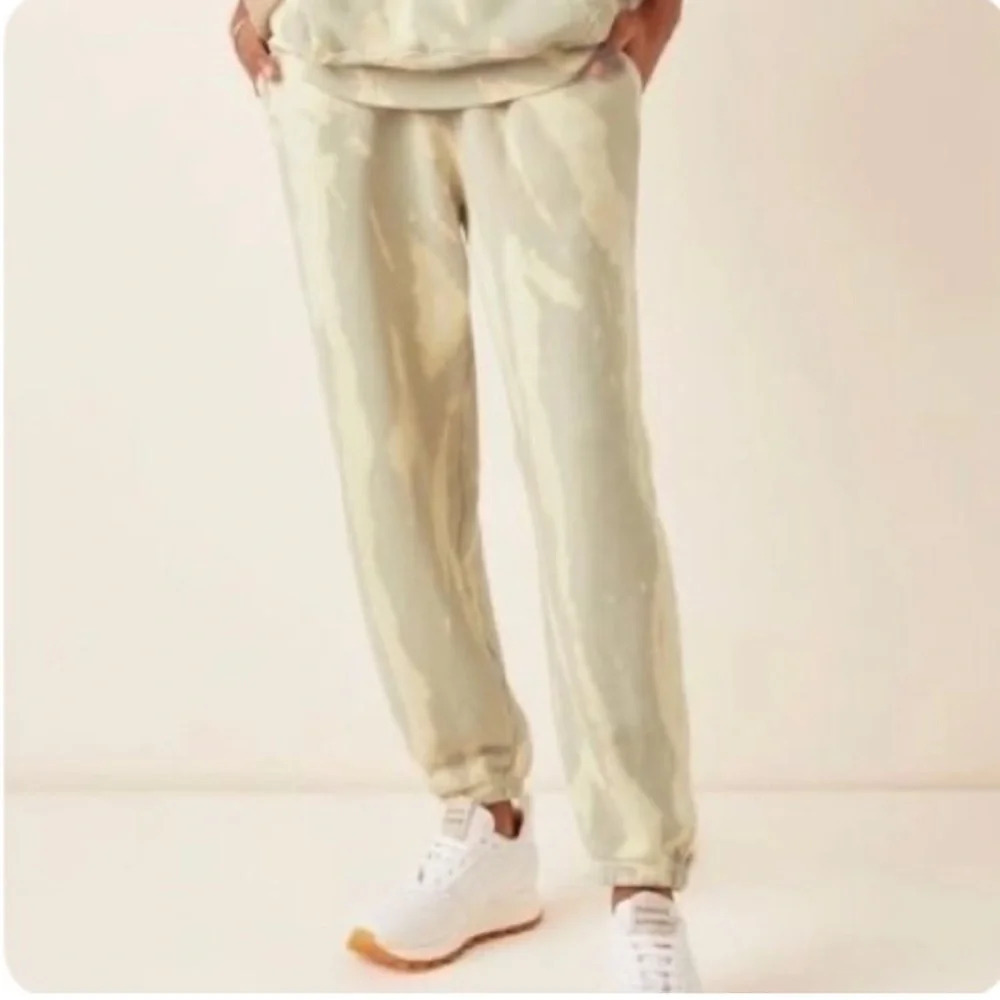 Les Tien 2-pc Tie Dyed Classic Sweatsuit *Sold at Revolve* - Picture 4 of 5